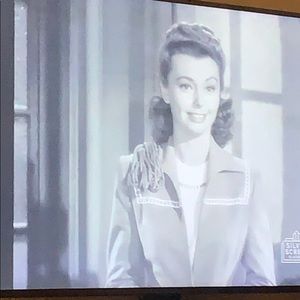 Meet your Posher, Lori